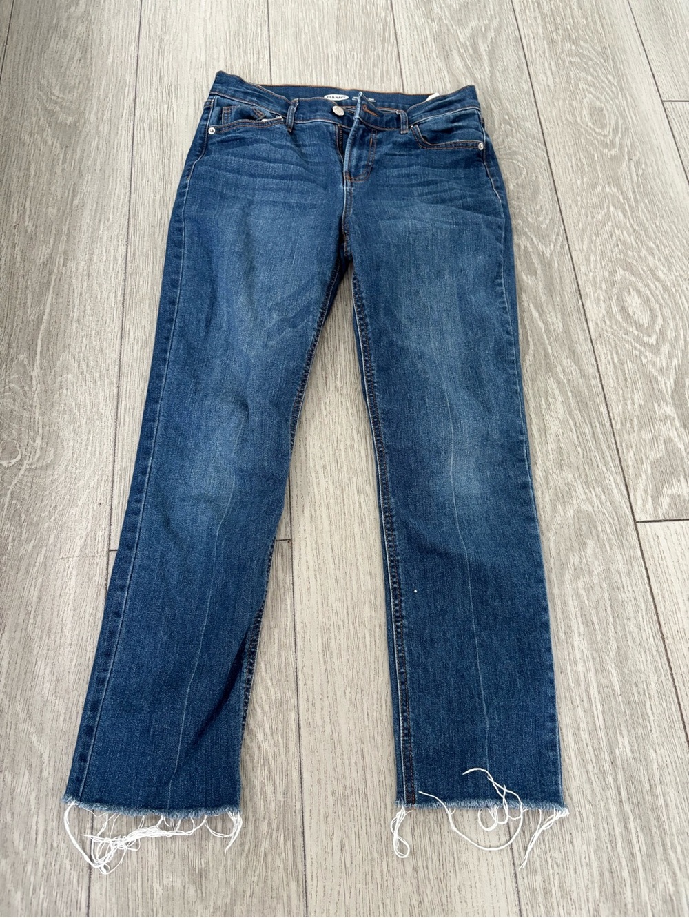 Old Navy Power Jeans Perfect Straight Ankle dark wash denim. Size 2. EUC.